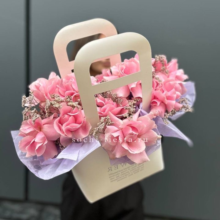 Сумочка розовых роз "Плинки" в Барнауле