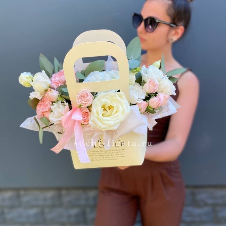 Цветочная сумочка "Рафаэль" в Барнауле