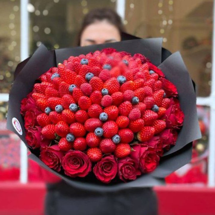 Клубничный бум №2 в Барнауле