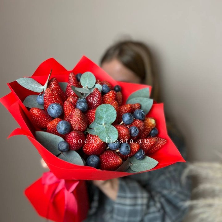 Клубничный бум №1 в Барнауле