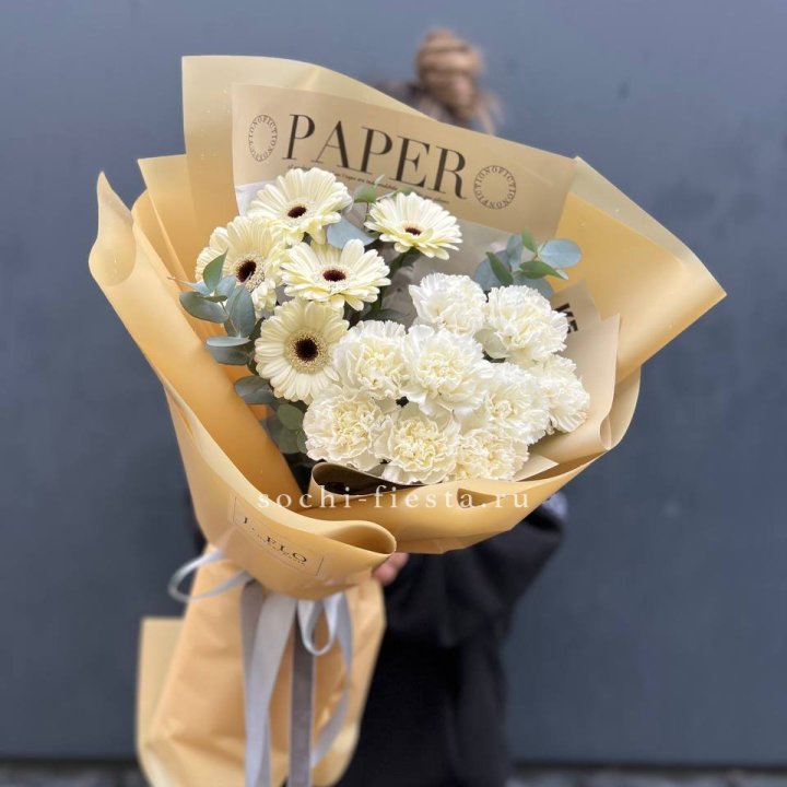  Букет с диантусами и герберами в Барнауле