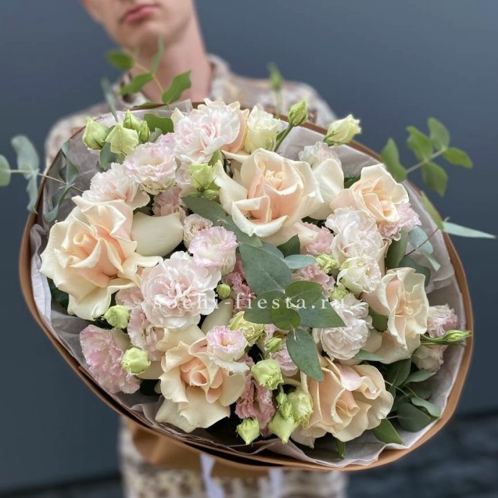  Букет кремовых роз "Мокко" в Барнауле