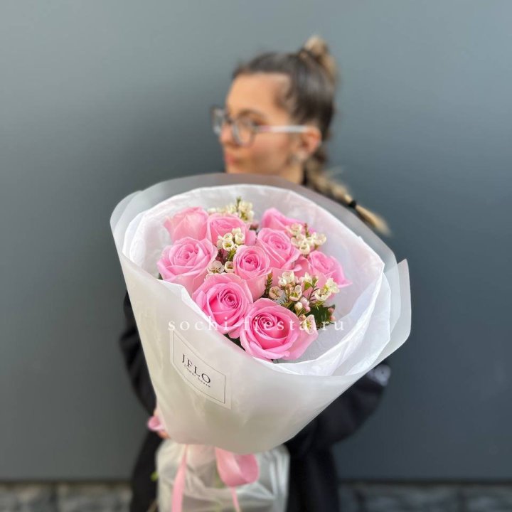 Букет розовых роз  в Барнауле