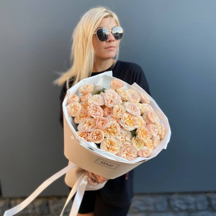 15 пионовидных роз №2 в Барнауле