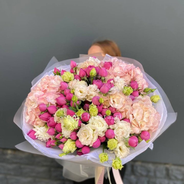  Букет  гортензий и Мисти в Барнауле