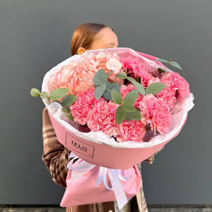 Дуо диантусы и гортензия в Барнауле