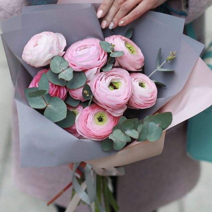 Ранункулюсы с эвкалиптом №1 в Барнауле