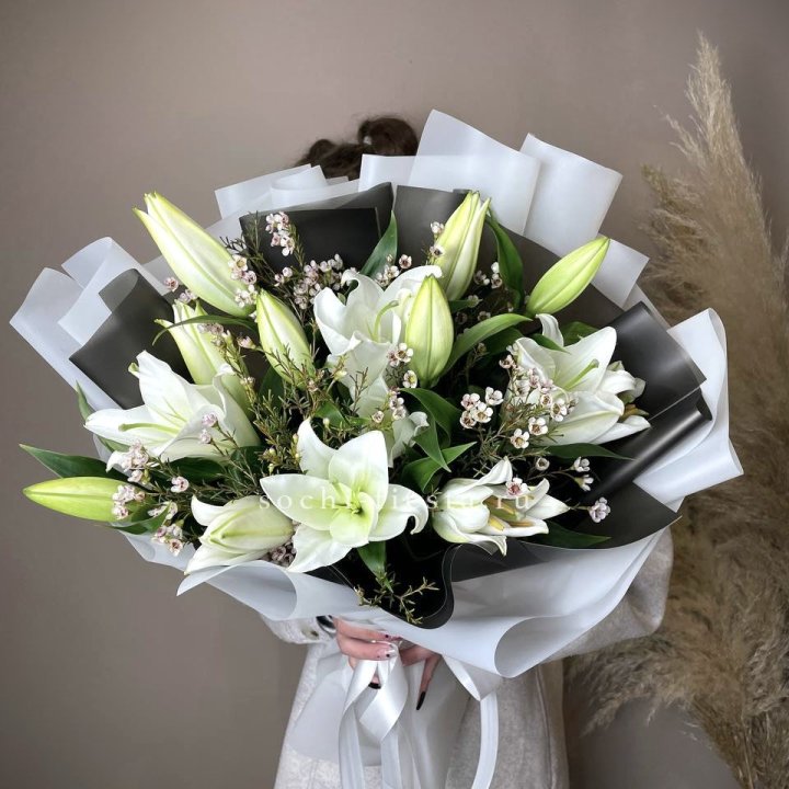 Букет лилий Снежная королева в Барнауле