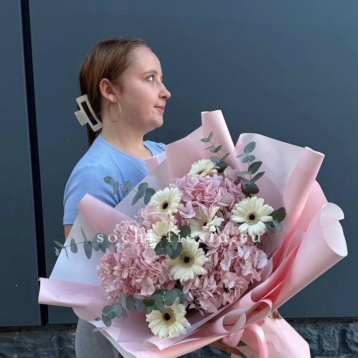 Букет "Знак любви" в Барнауле