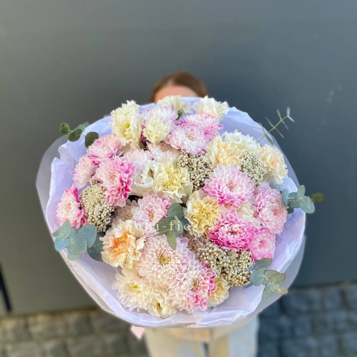 Букет из стойких цветов  в Барнауле