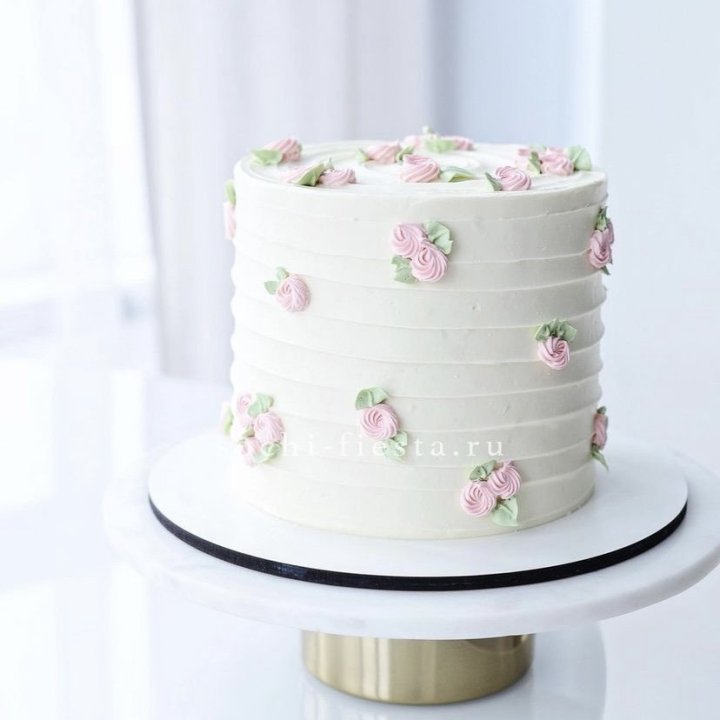 Торт "Розы в снегу" в Барнауле