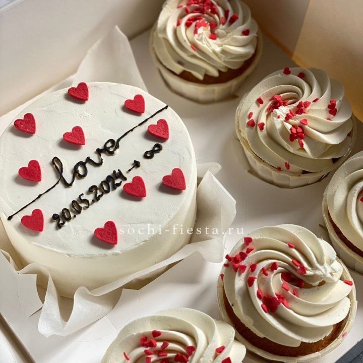 Капкейки и бенто-торт "Любимые" в Барнауле