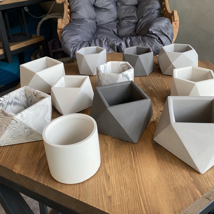 Дизайнерское кашпо в Барнауле