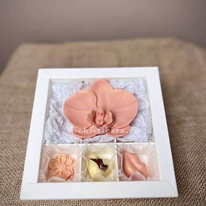 Конфеты из шоколада с Орхидеей в Барнауле