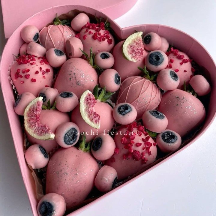 Клубника в шоколаде Сердце в Барнауле