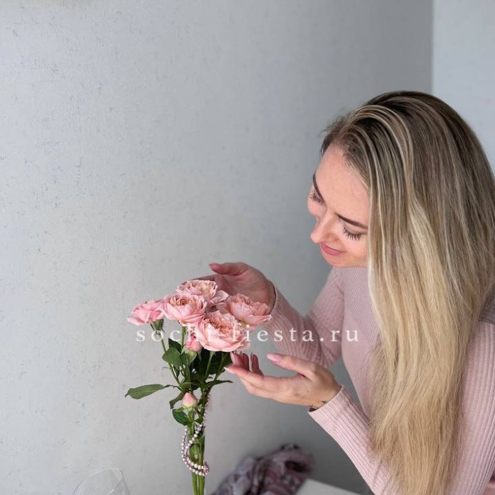 Цветочная подписка "Пакет маленький" в Барнауле