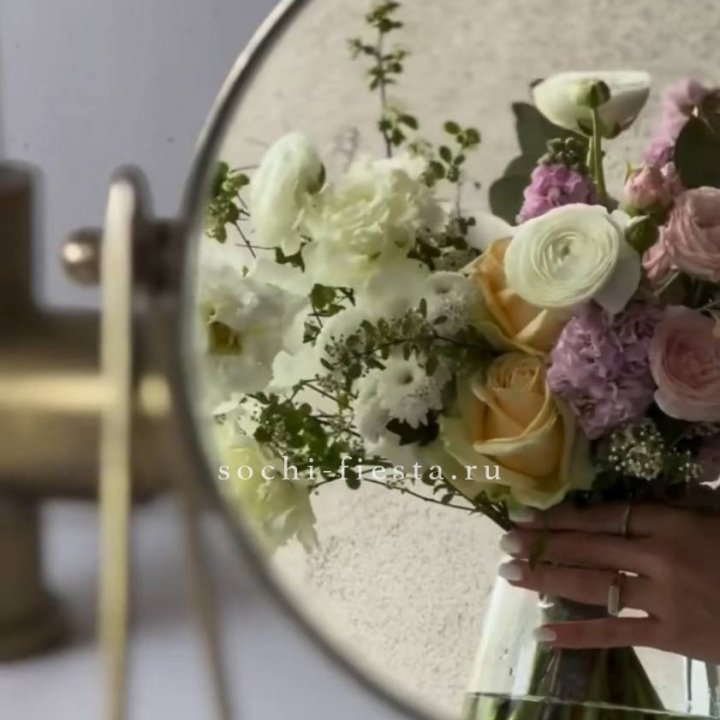 Цветочная подписка "Пакет средний" в Барнауле