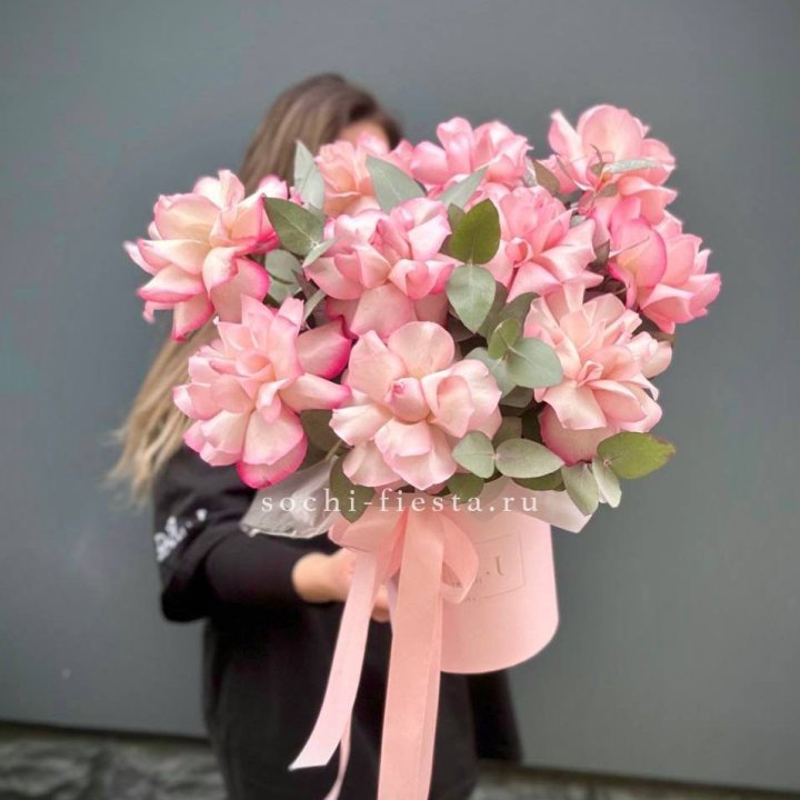 11 Фрунцузских роз "Венди" в Барнауле