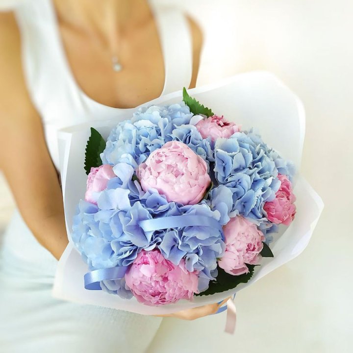 Гортензия и Пионы в Барнауле