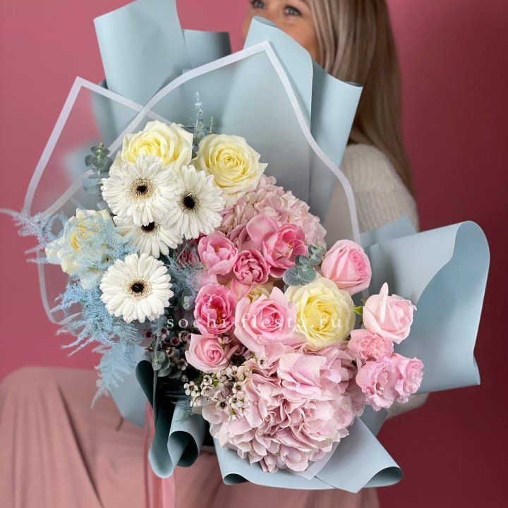 Дизайнерский букет "Адель" в Барнауле