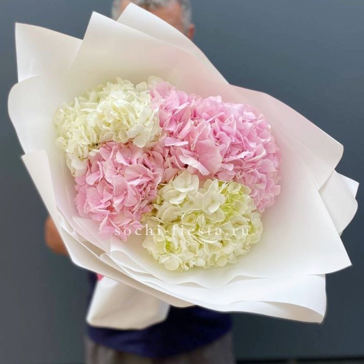 Букет гортензий №5 в Барнауле