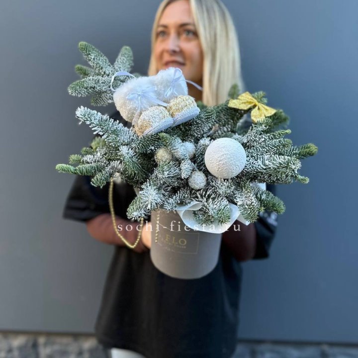 Новогодний бокс "Ботс голд" в Барнауле