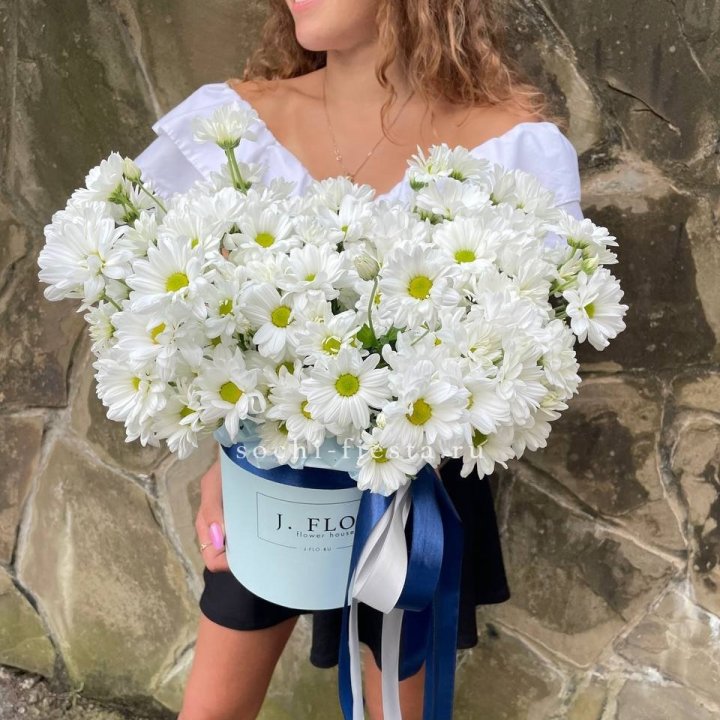 Коробка с хризантемами №2 в Барнауле