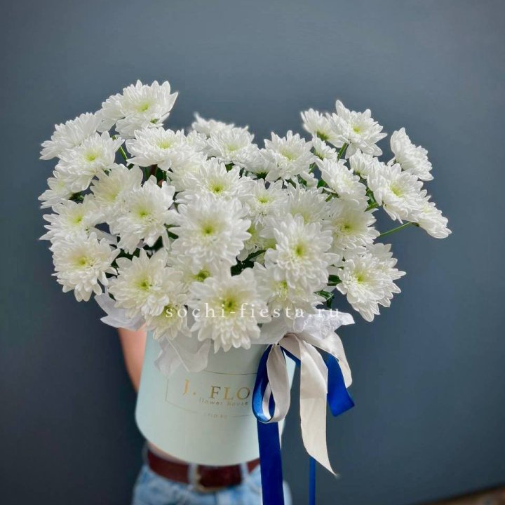 Коробка с хризантемами №3 в Барнауле