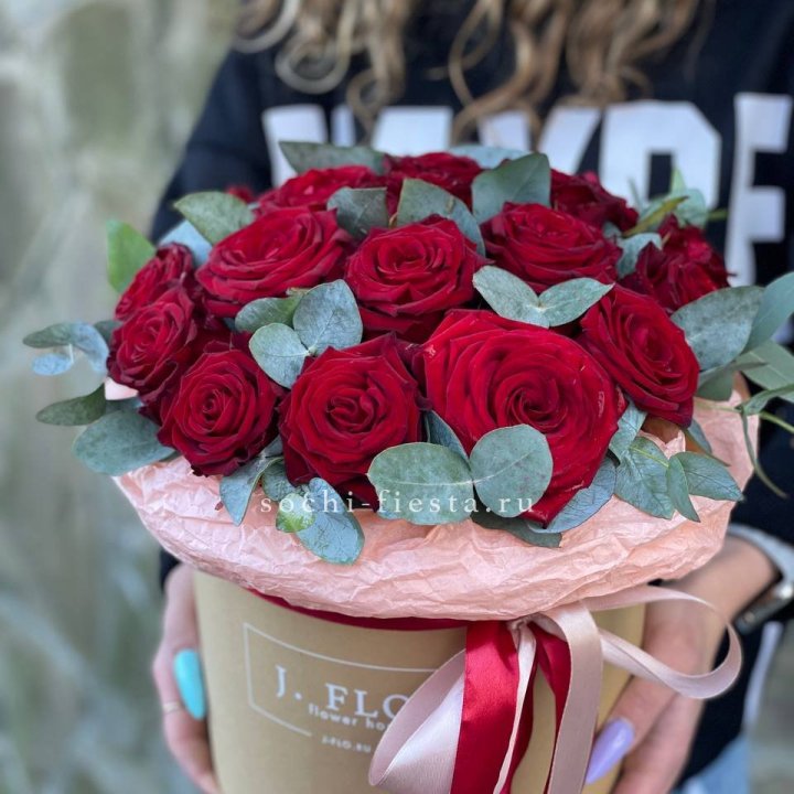 21 Красная роза в боксе №1 в Барнауле