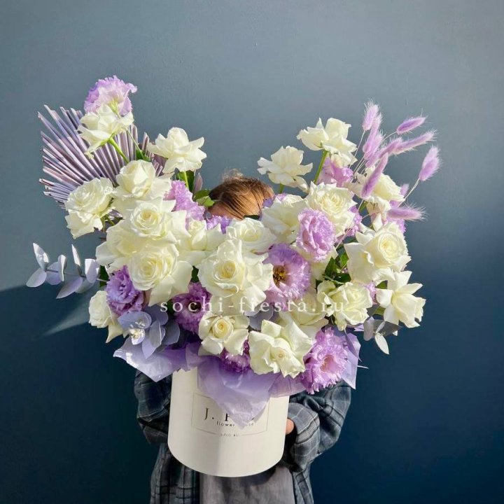 Цветочный бокс "Изабель" в Барнауле