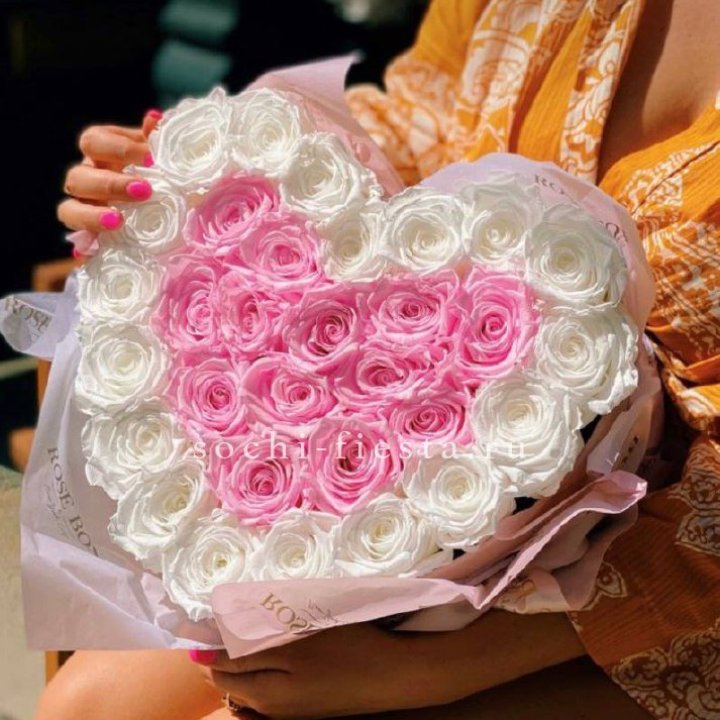 Бокс сердце с розами №2 в Барнауле