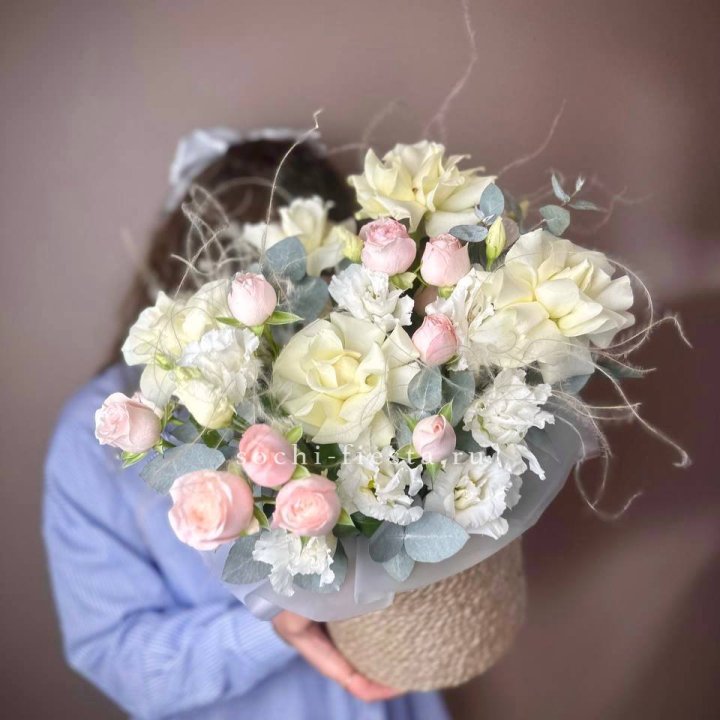 Авторский бокс "Милена" в джутовом кашпо в Барнауле