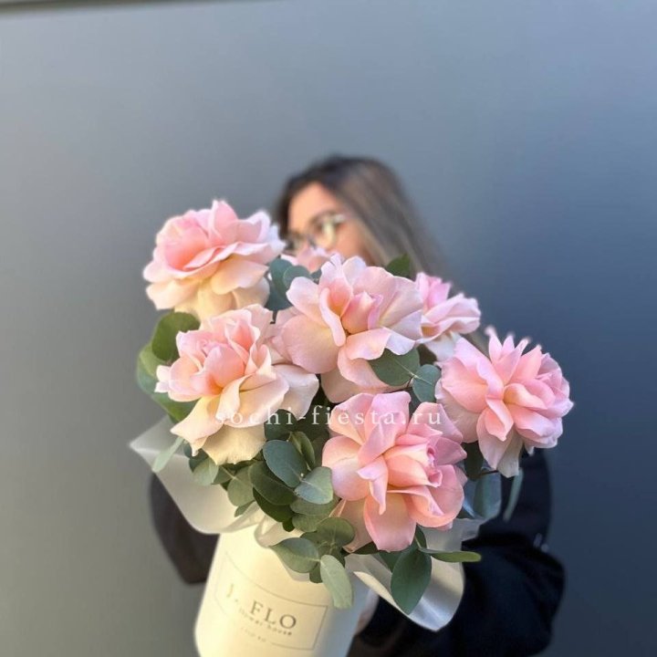 Французские роз в боксе в Барнауле