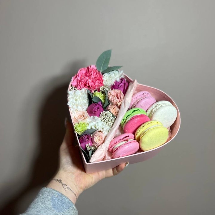 Дуо цветы и макаронсы в Барнауле