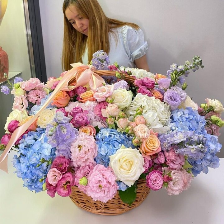 Авторская корзина "Экстра" в Барнауле