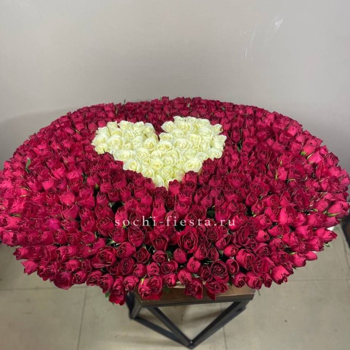 501 роза в корзине в Барнауле