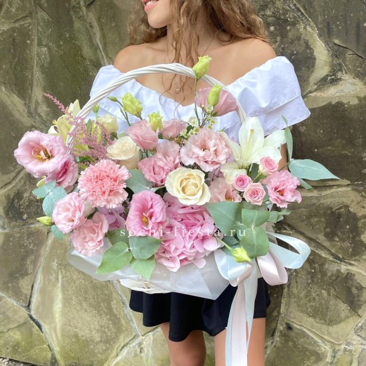 Авторская корзина "Миа" в Барнауле