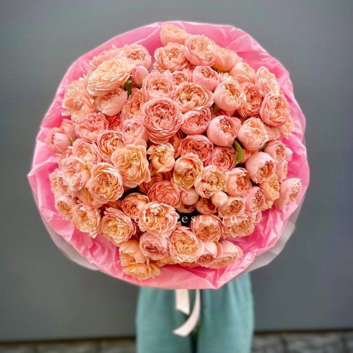 Букет кустовых пионовидных роз Джульетта "Принцесса" в Барнауле