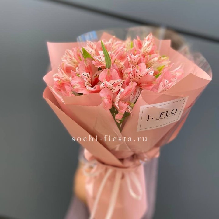 Букет альстромерий розовых в Барнауле