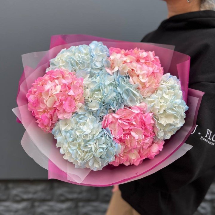 Букет гортензий "Тоника №2" в Барнауле