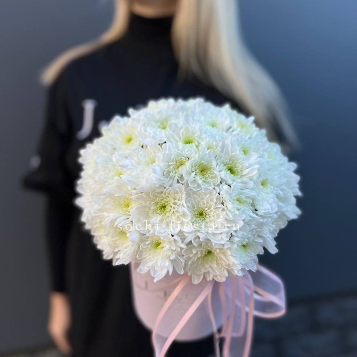 Коробка с хризантемами №1 в Барнауле