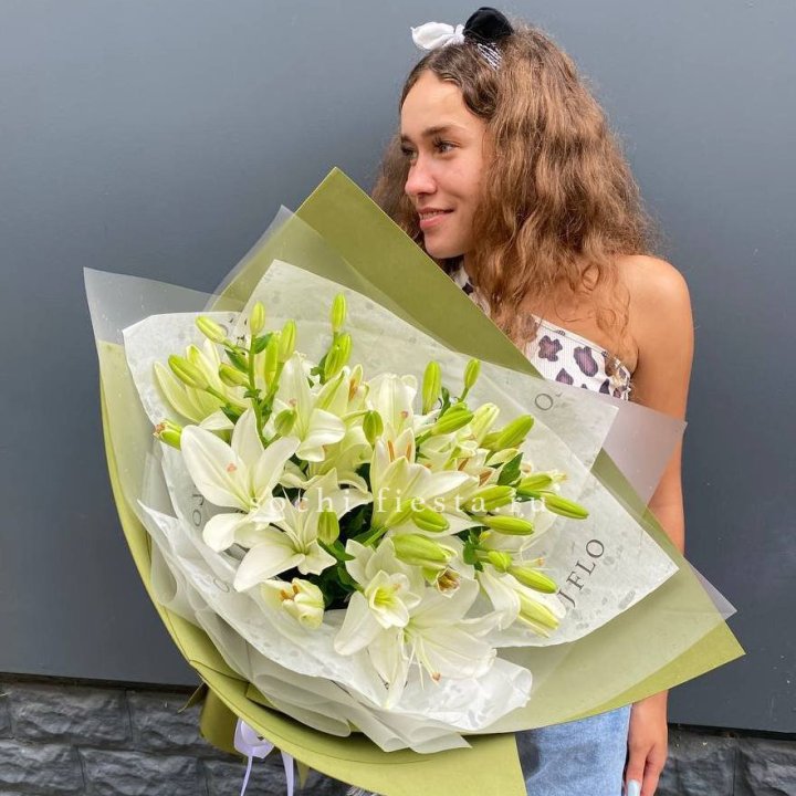 Букет  лилий "Изумруд" в Барнауле