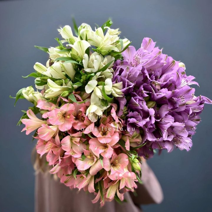 Охапка Альстромерии в Барнауле