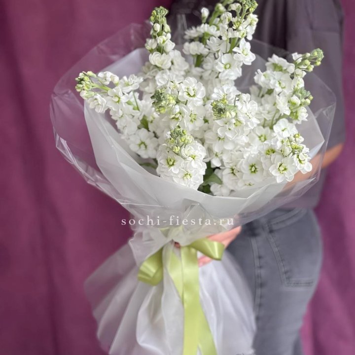 Букет ароматной маттиоллы №1 в Барнауле