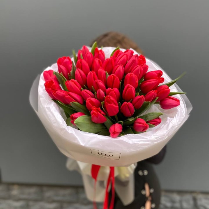 51 тюльпан "Любовь" в Барнауле