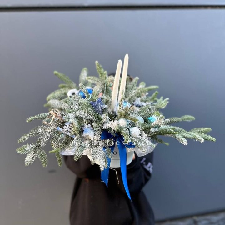 Новогодняя композиция в коробке  в Барнауле