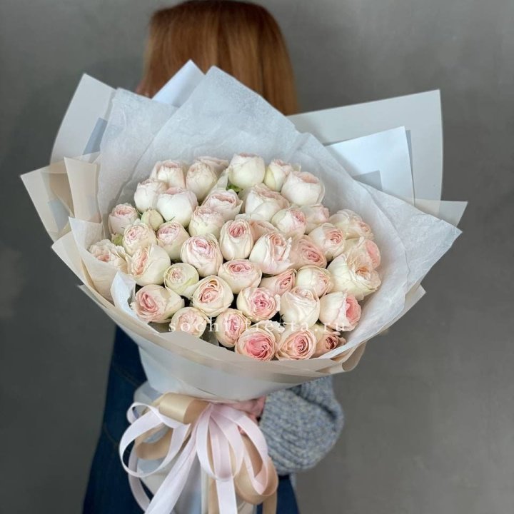 Букет пионовидных роз Пур лав в Барнауле