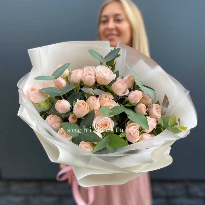 Букет кустовых роз "Фреш" в Барнауле