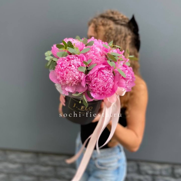 Дизайнерский цилиндр "Фломени" в Барнауле