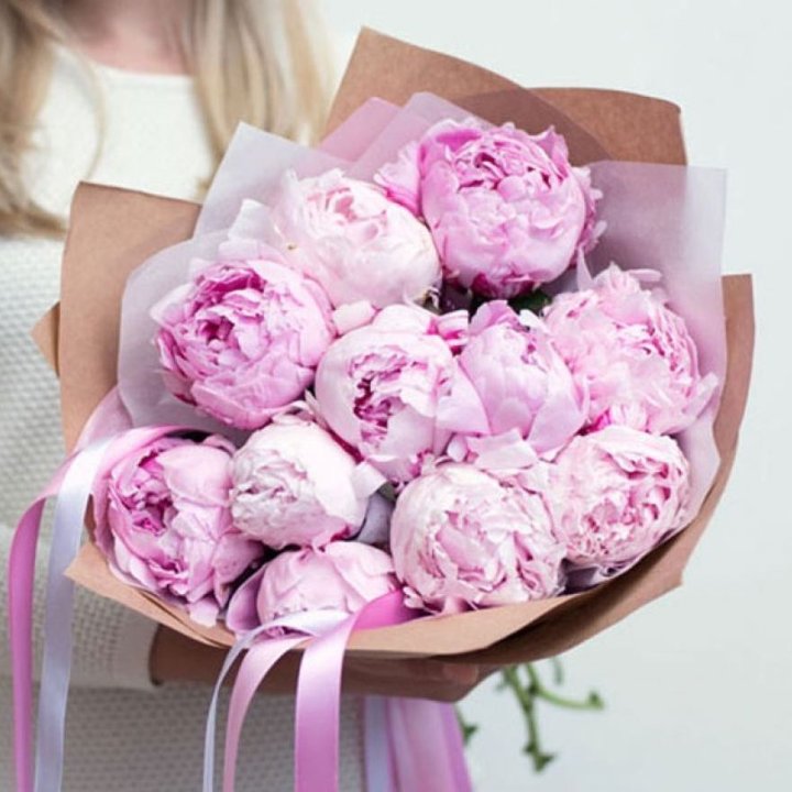 11 нежных пионов в Барнауле